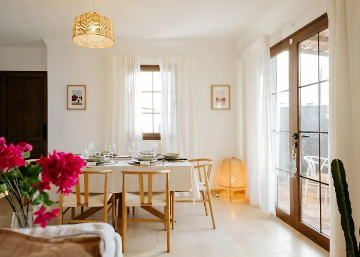 Villa Mayantigo By Casasblancas * 야이자