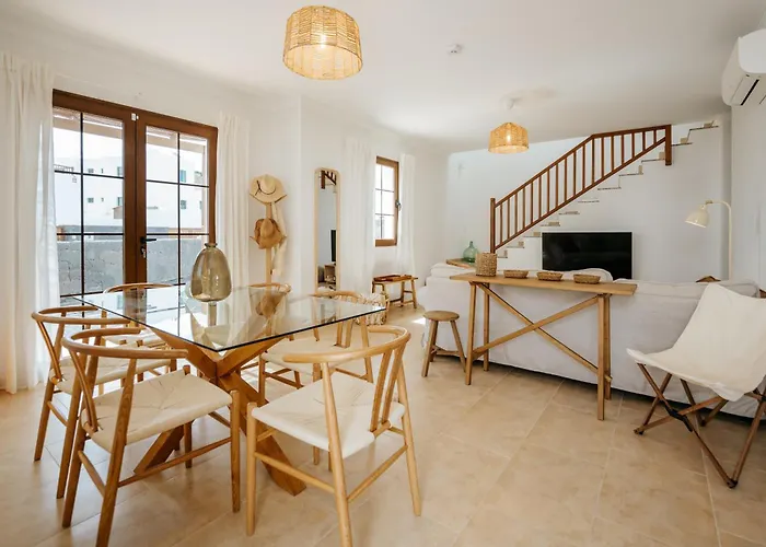 Villa Mayantigo By Casasblancas *