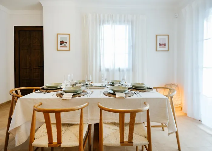 Villa Mayantigo By Casasblancas